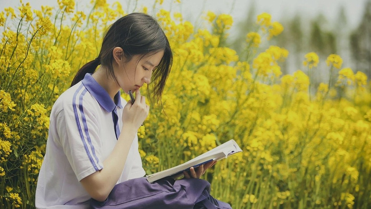 เมื่อรักข้ามชั้นชน: รีวิว ‘致青春·原来你还在这里’ หนังรักที่หัวใจเต้นแรงแต่บทไม่ถึง